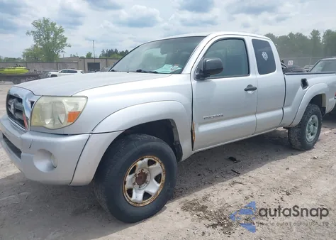 2005 Toyota Tacoma Prerunner V6 z USA, uszkodzony, nr VIN 5TETU62N55Z127654